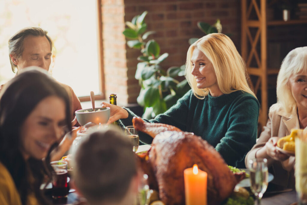 Healthy Holiday Tips for Thanksgiving: 12 Ways to Eat Well and Feel Your Best